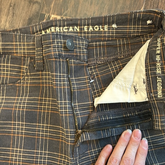 AE grey plaid skinny jeans - Picture 8 of 9